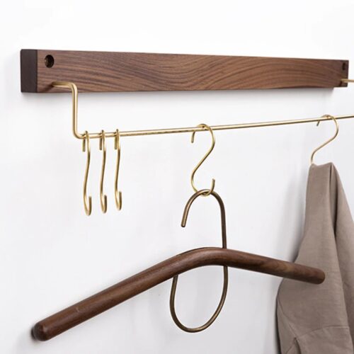Porte manteau mural avec tringle